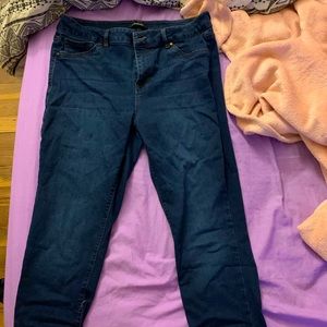 D. Jeans high waisted jeans
